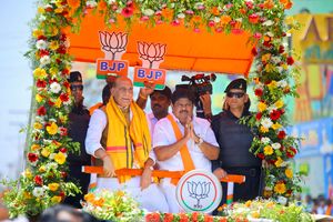 Rajnath Singh with BJP Namakkal candidate,KP Ramalingam